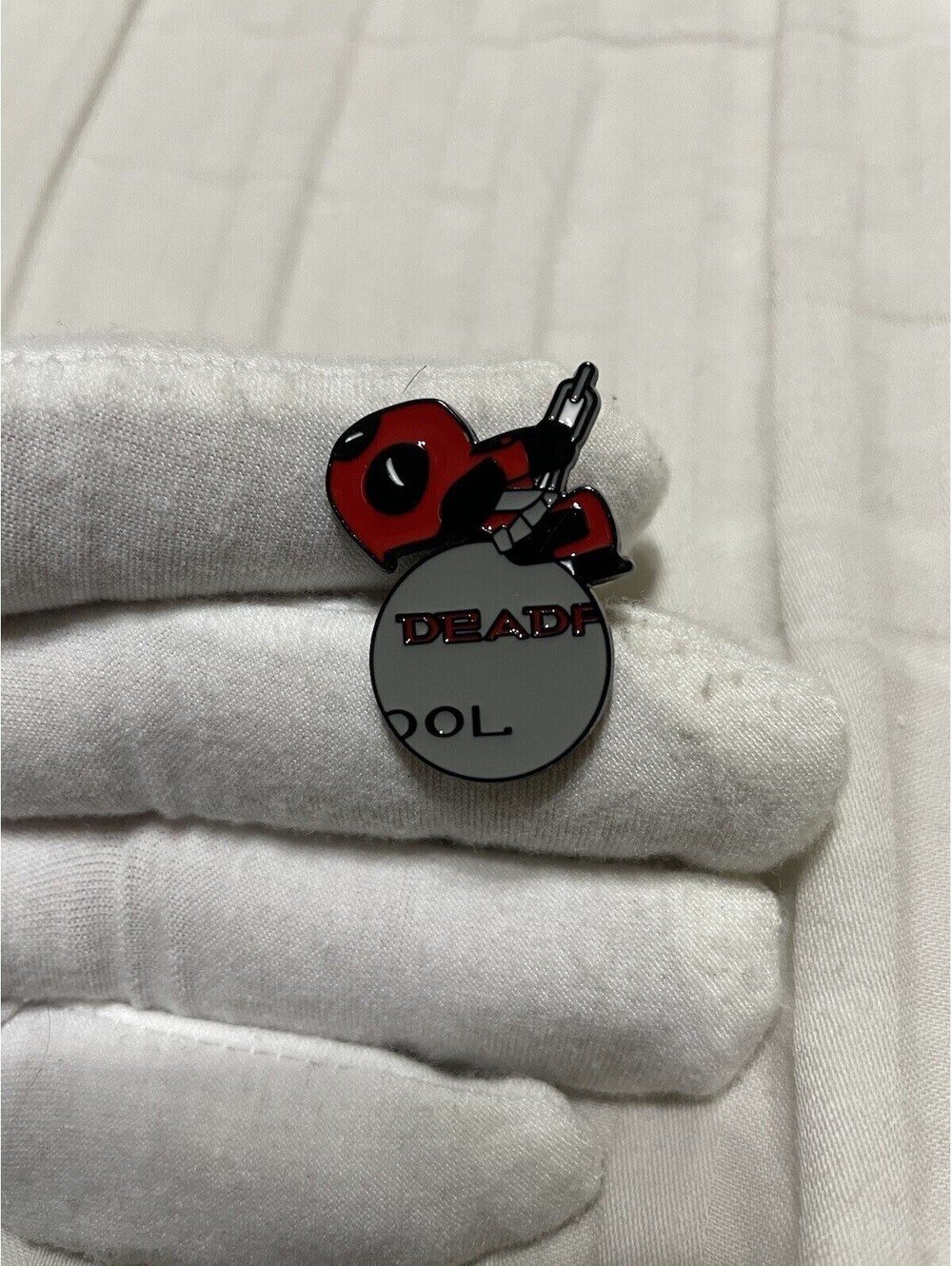 Deadpool Enamel pin brooch anime cartoon marvel